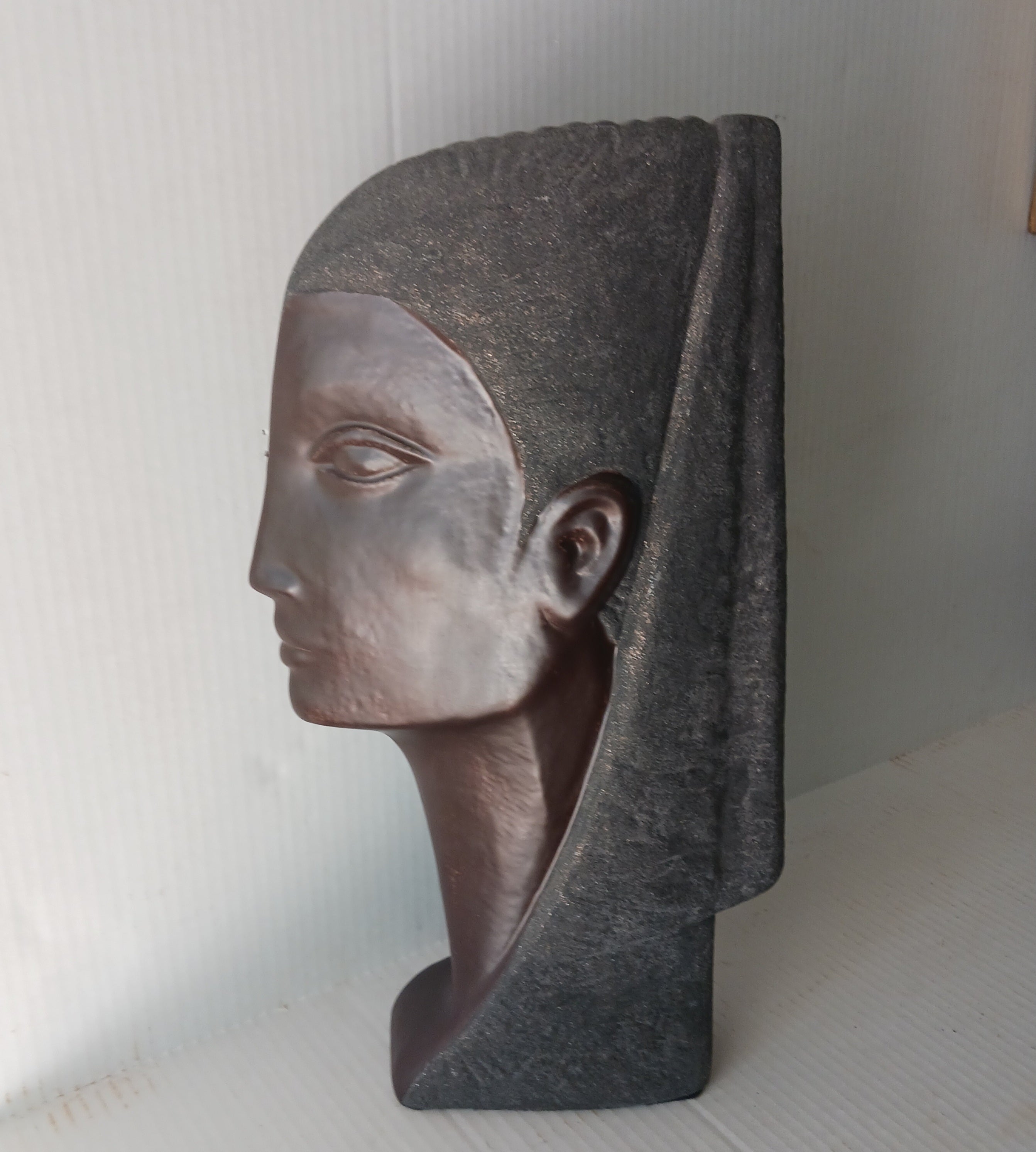 Super Cool Vintage Harris Pottery of Chicago Ceramic Sculpture Egyptian Bust