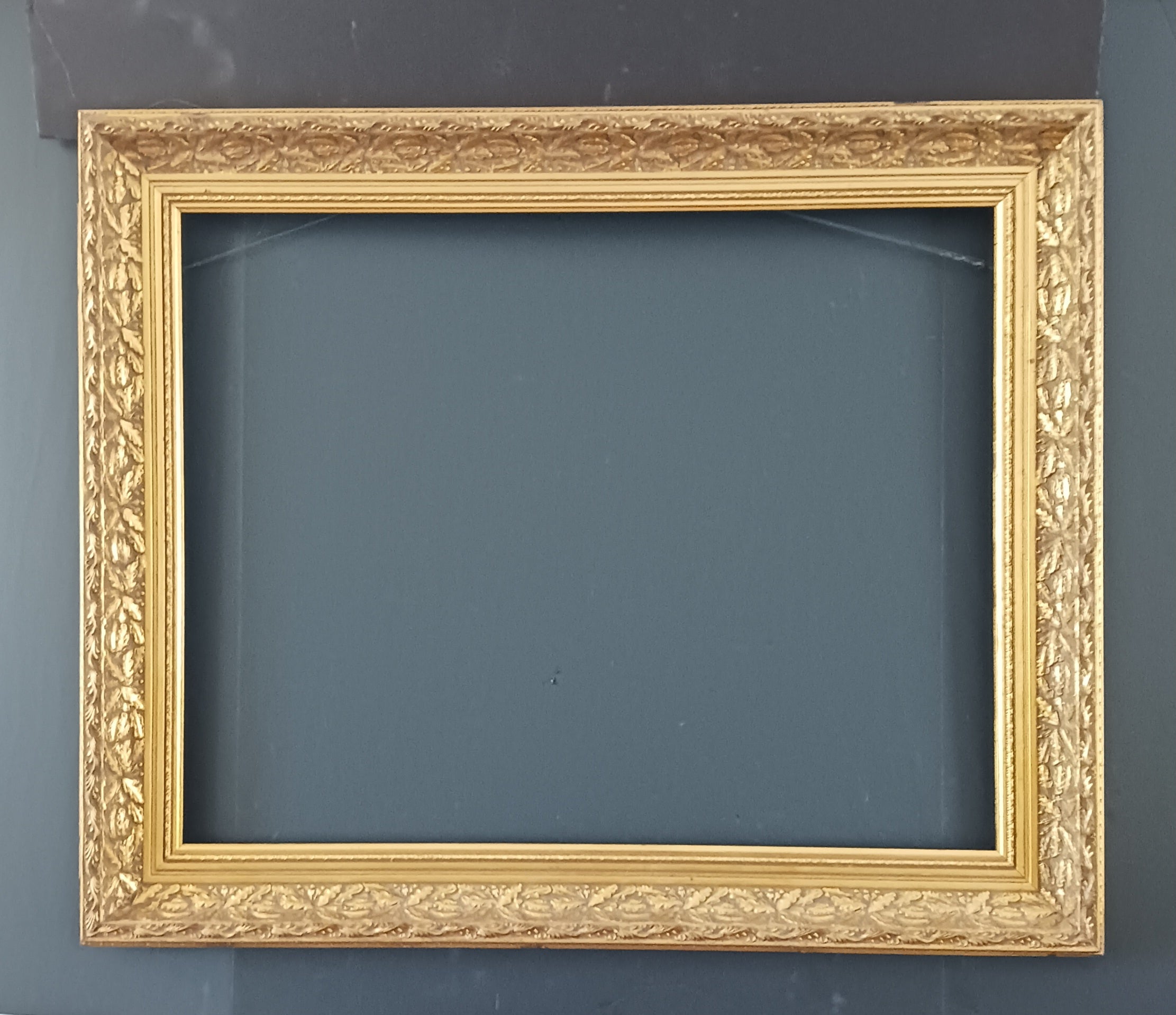 Bright Beautiful Gold Vintage Acanthus Leaf Design Picture Frame 22" x 28"