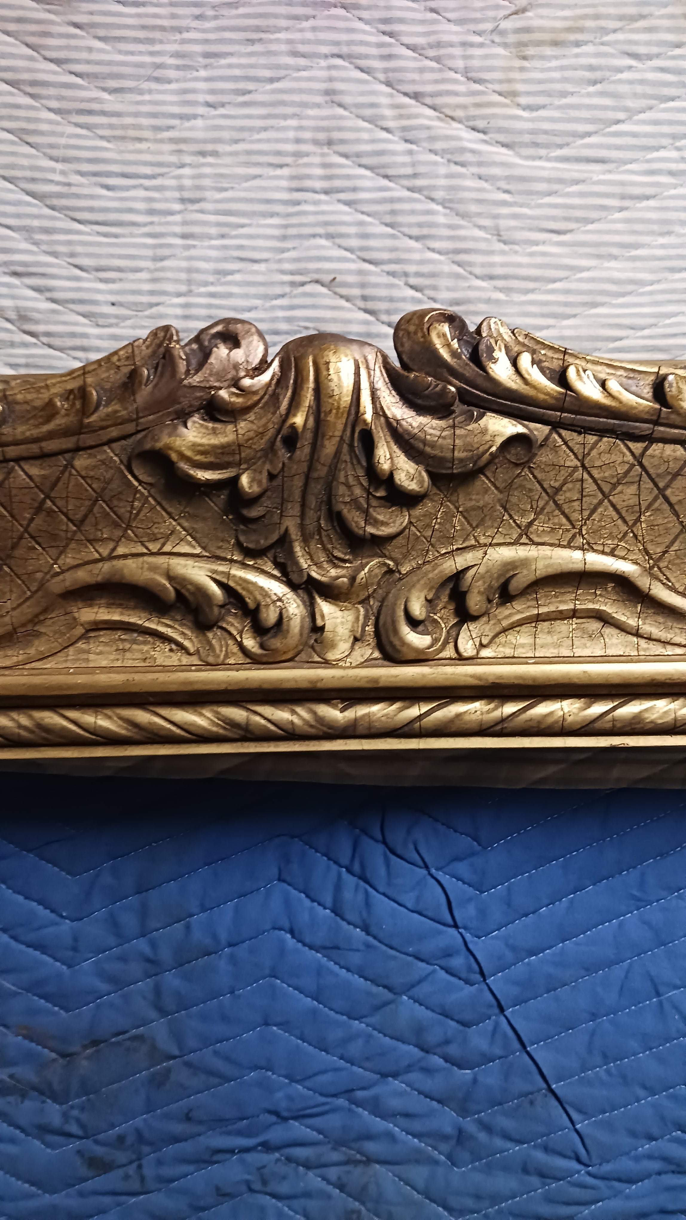 Majestic and Baronial Gilt Antique Frame for Painting or Mirror