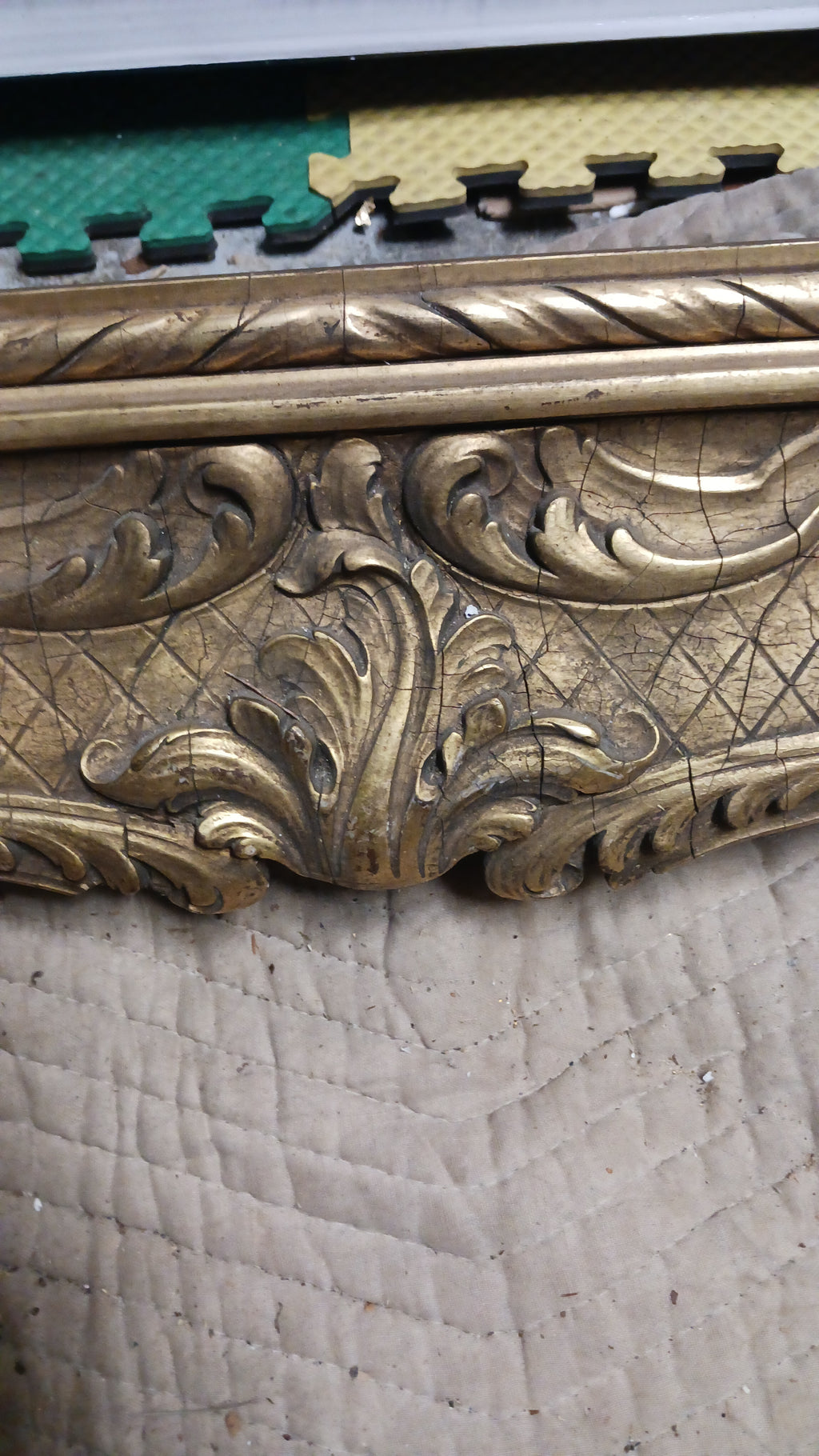 Majestic and Baronial Gilt Antique Frame for Painting or Mirror
