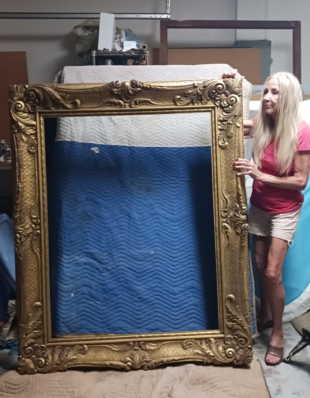 Majestic and Baronial Gilt Antique Frame for Painting or Mirror