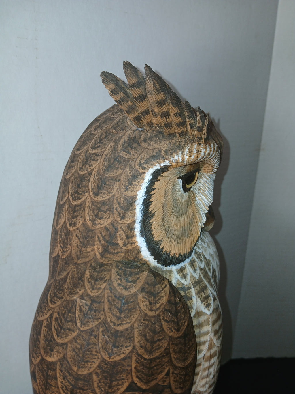 Incredible Del Smith Full Size Carving of a Great Horned Owl