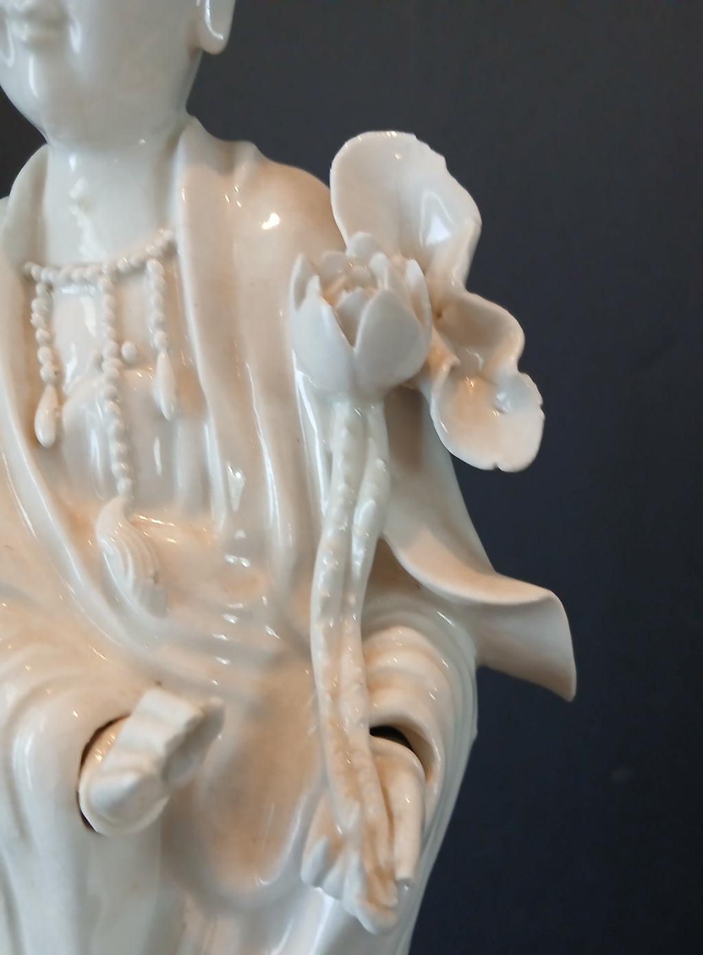 Truly Majestic Kwan Yin Guanyin Vintage Blanc de Chine 17" Tall!