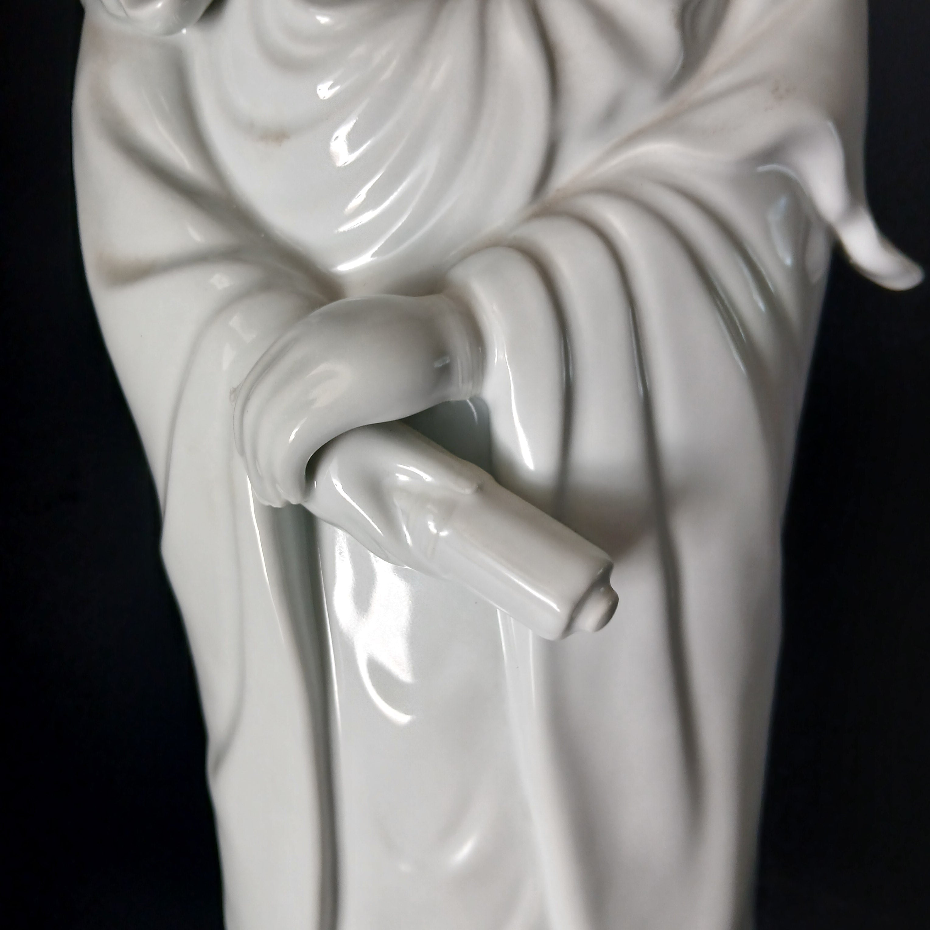 Impressive 25" Blanc de Chine Dehua Porcelain Guanyin