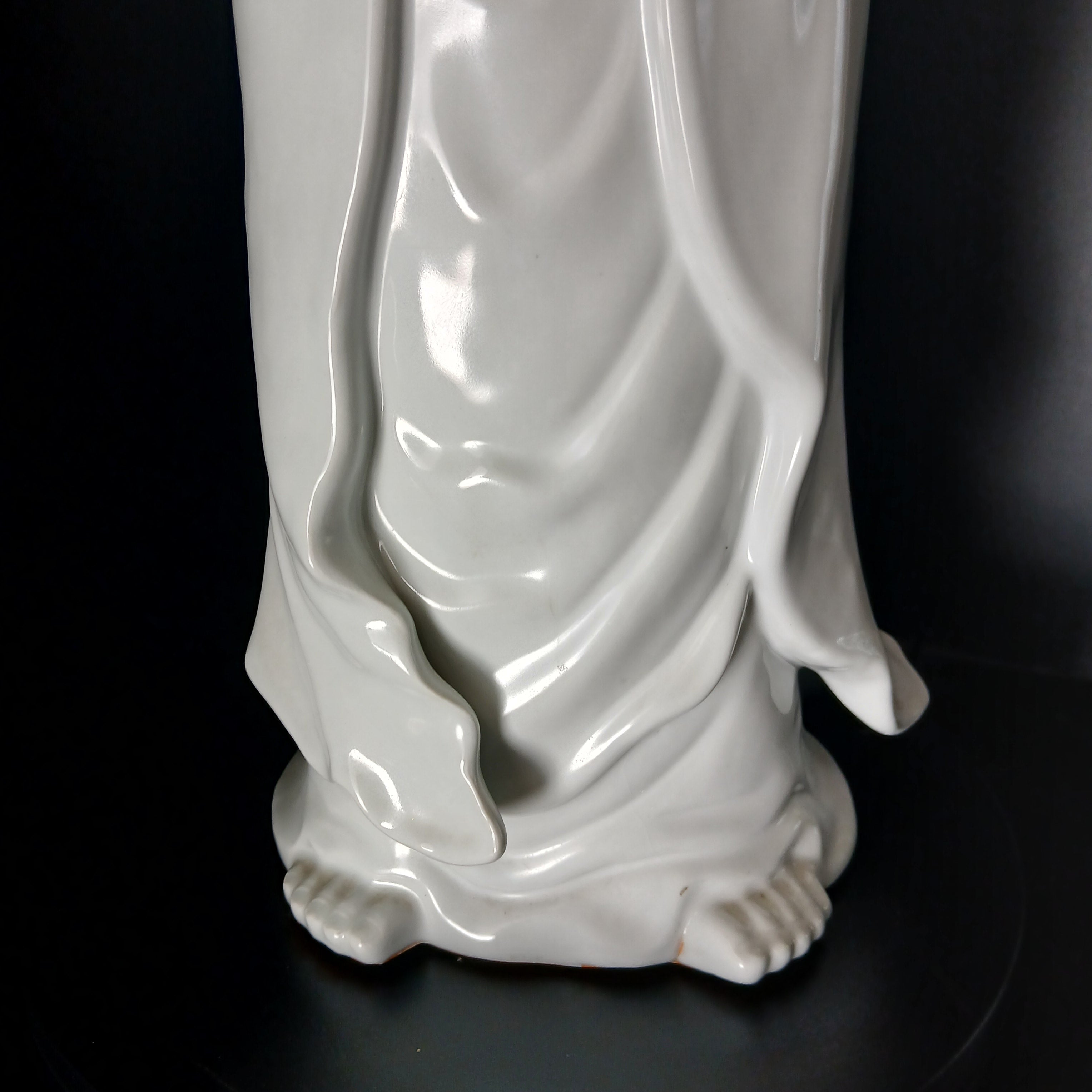 Impressive 25" Blanc de Chine Dehua Porcelain Guanyin