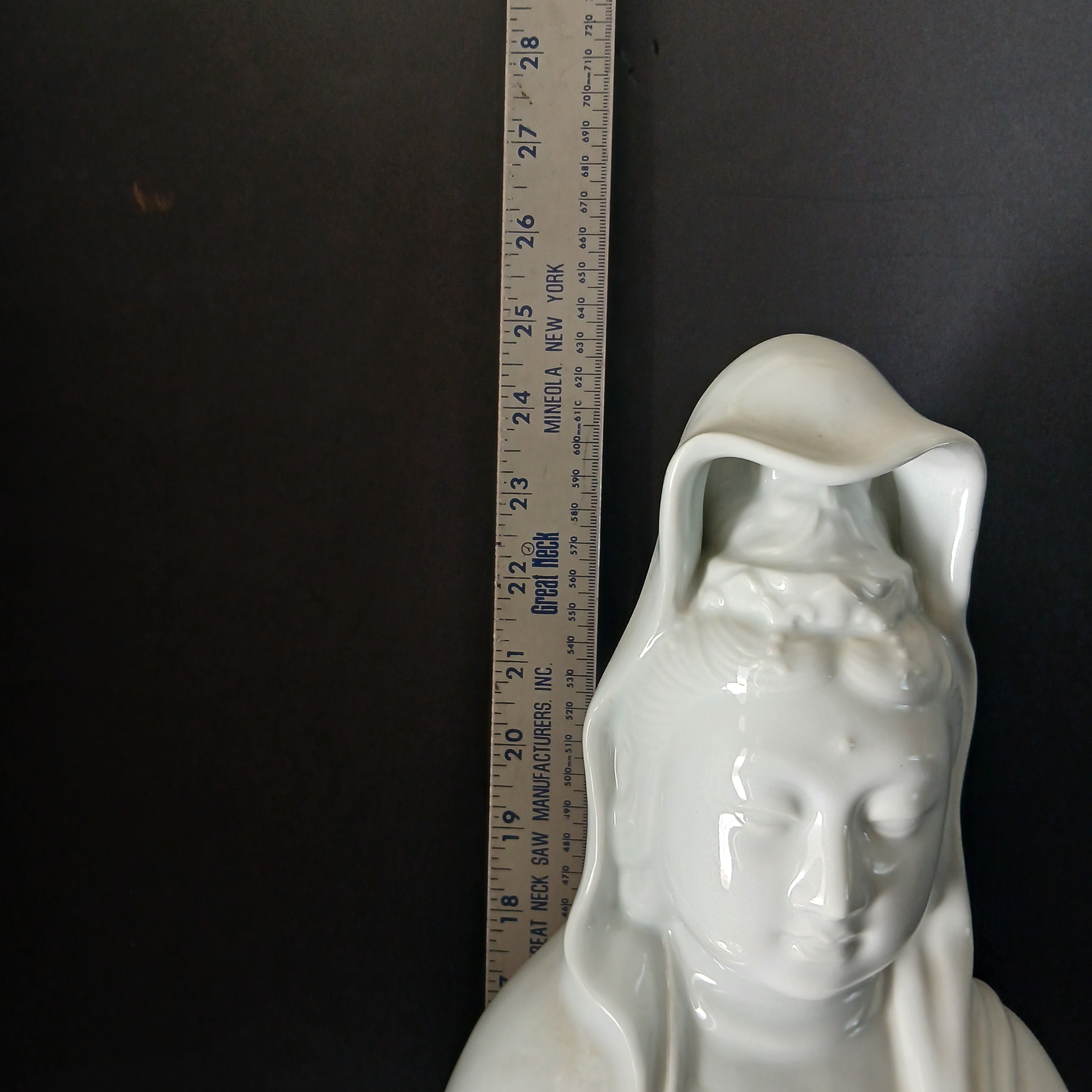 Impressive 25" Blanc de Chine Dehua Porcelain Guanyin