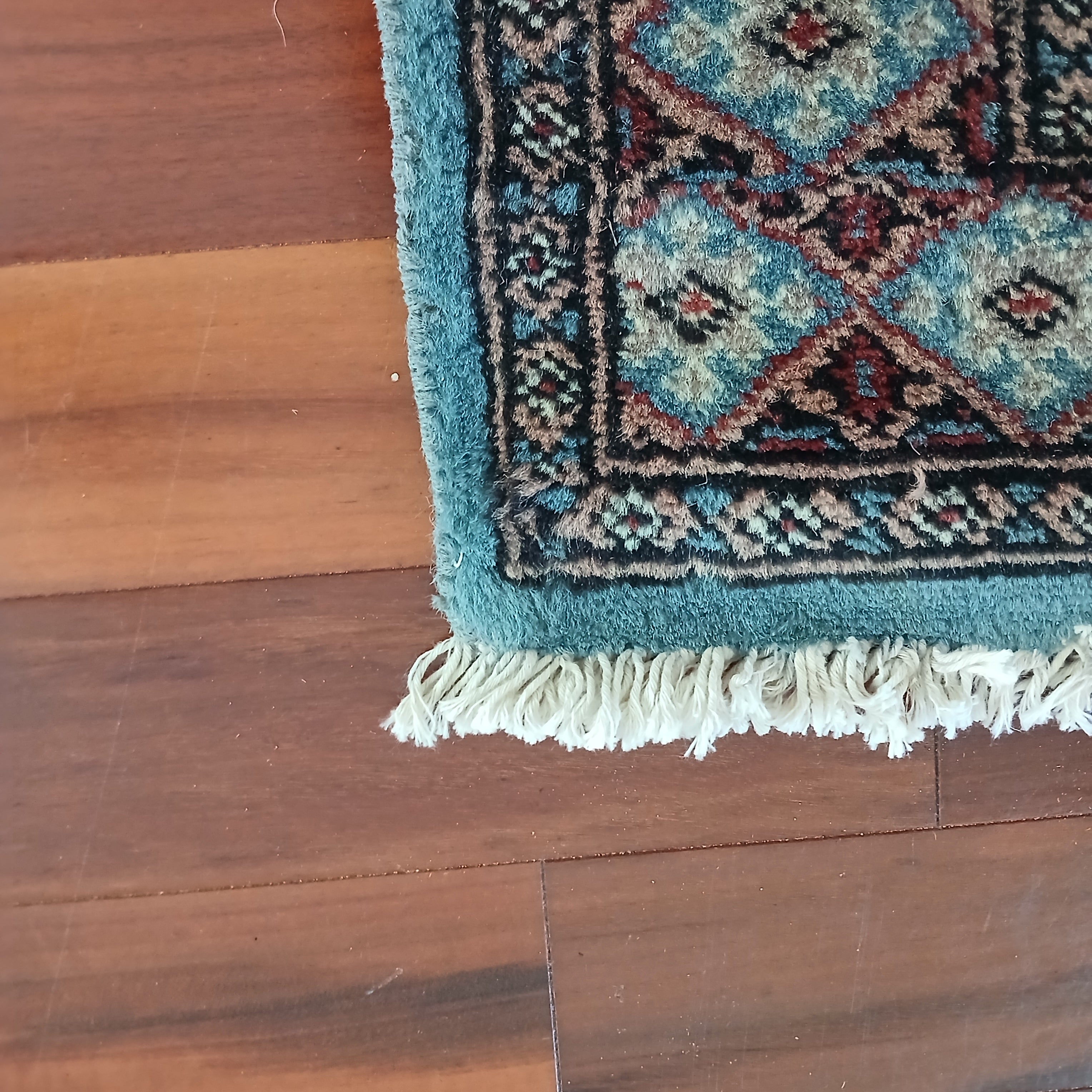 A Very Sweet Little Pakistani Rug Handmade in the 1980s 3' x 2'