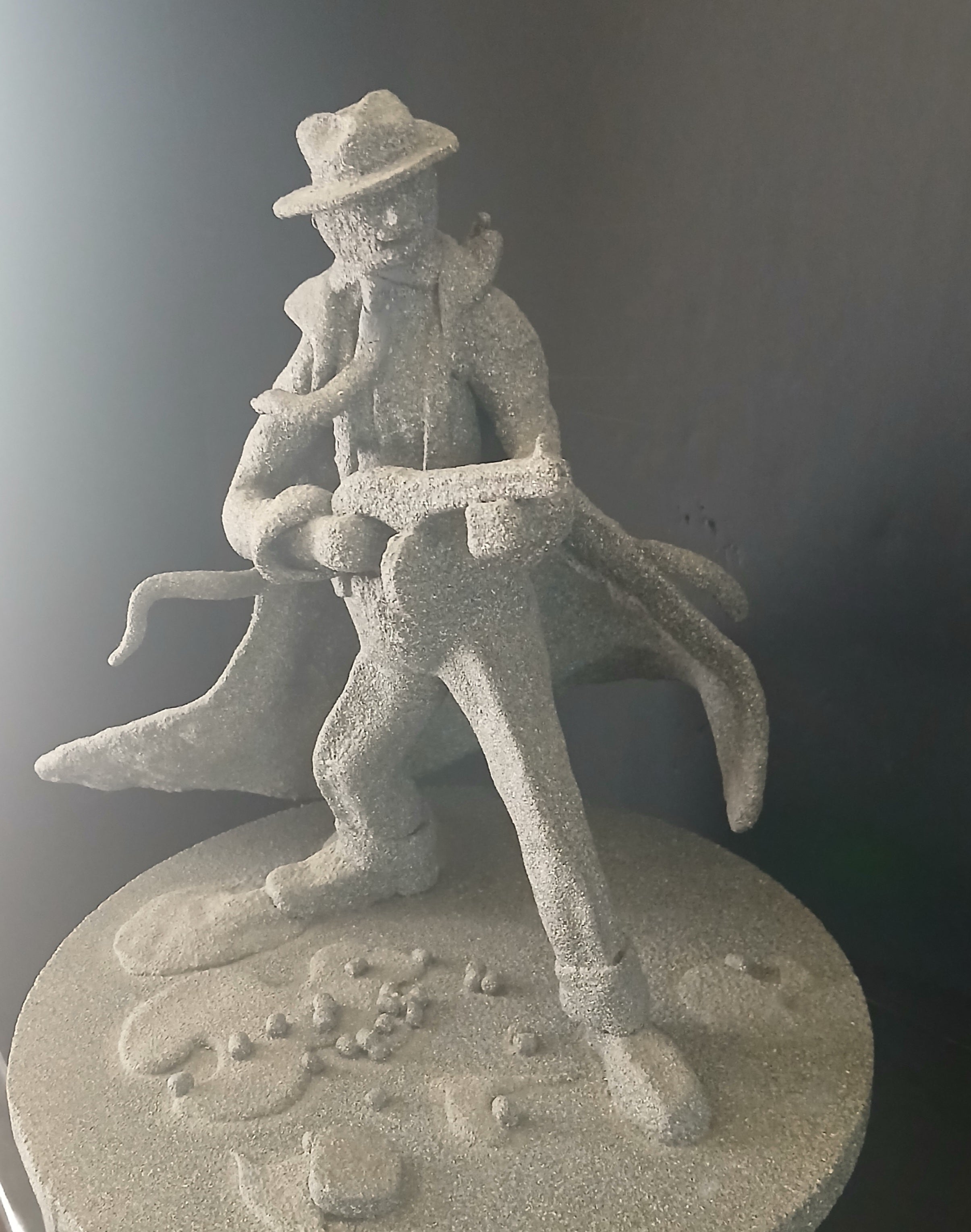 Tommy Gun Gangster Sculpture - ARE YOU KIDDING ME? !!! Showcaseshop Showcases