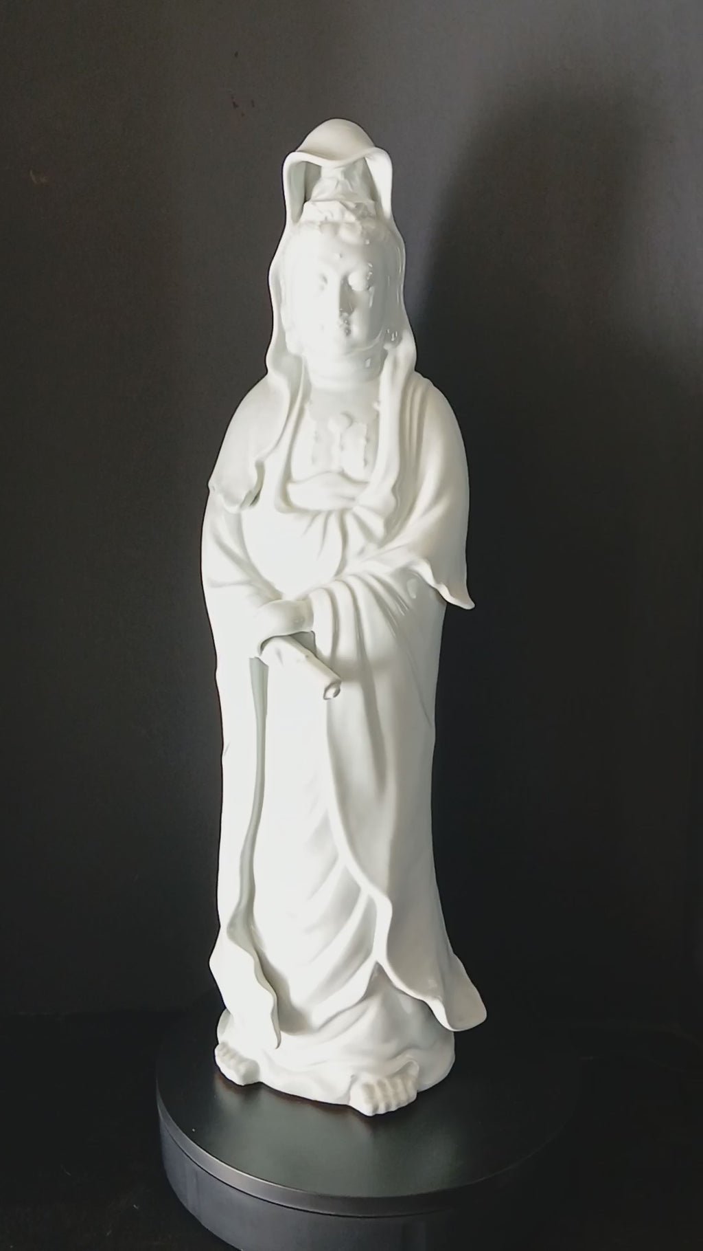 Impressive 25" Blanc de Chine Dehua Porcelain Guanyin