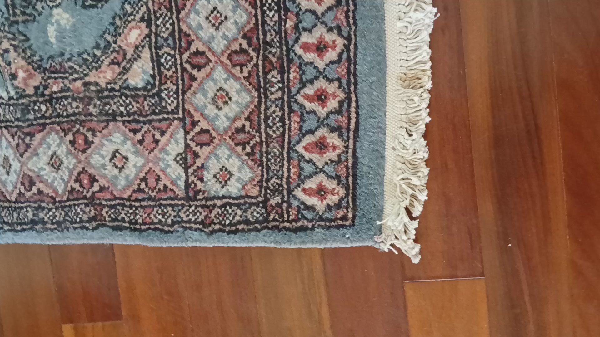 A Very Sweet Little Pakistani Rug Handmade in the 1980s 3' x 2'